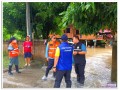 รับการตรวจเยี่ยม ชาวบ้าน ผู้ประสบภัยน้ำท่วม ... Image 1